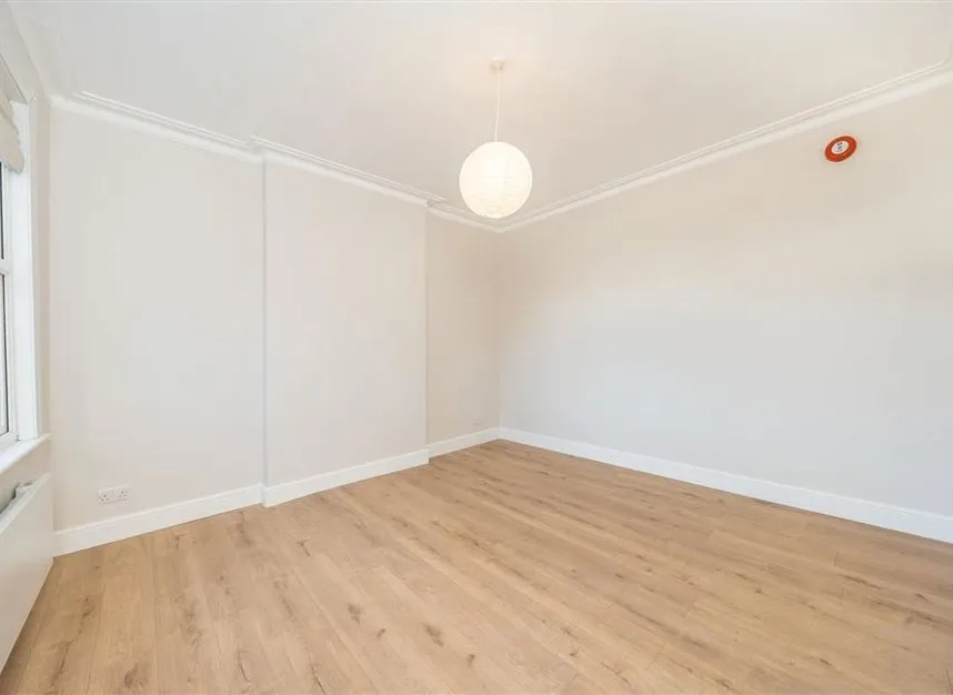 Udney Park Road, Teddington, TW11, photo 5
