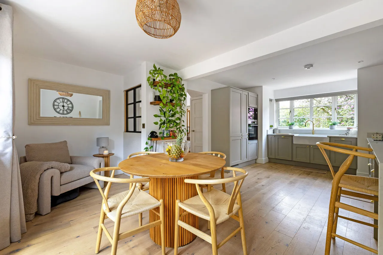 Henley, Haslemere, GU27, photo 8