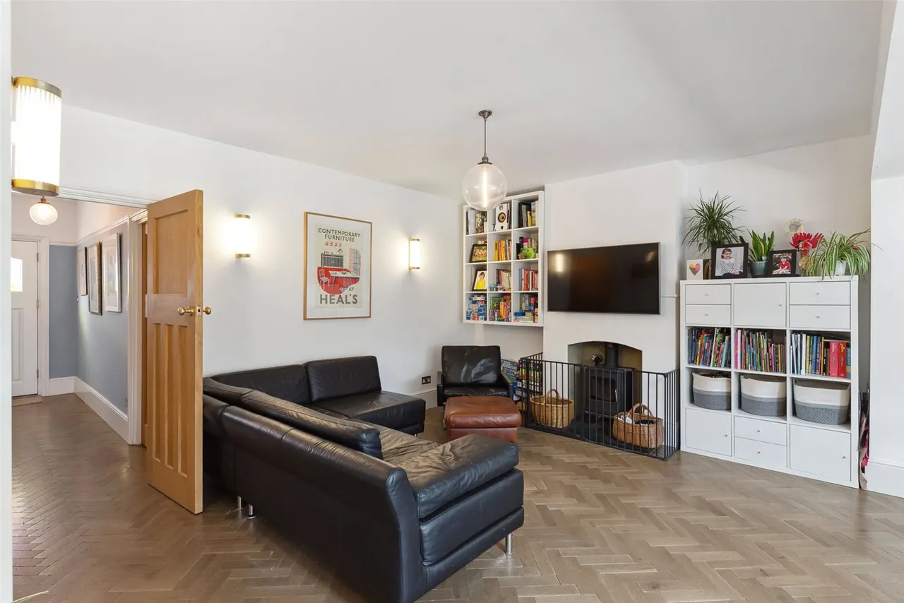 Ormond Drive, Hampton, TW12 2TP, photo 10