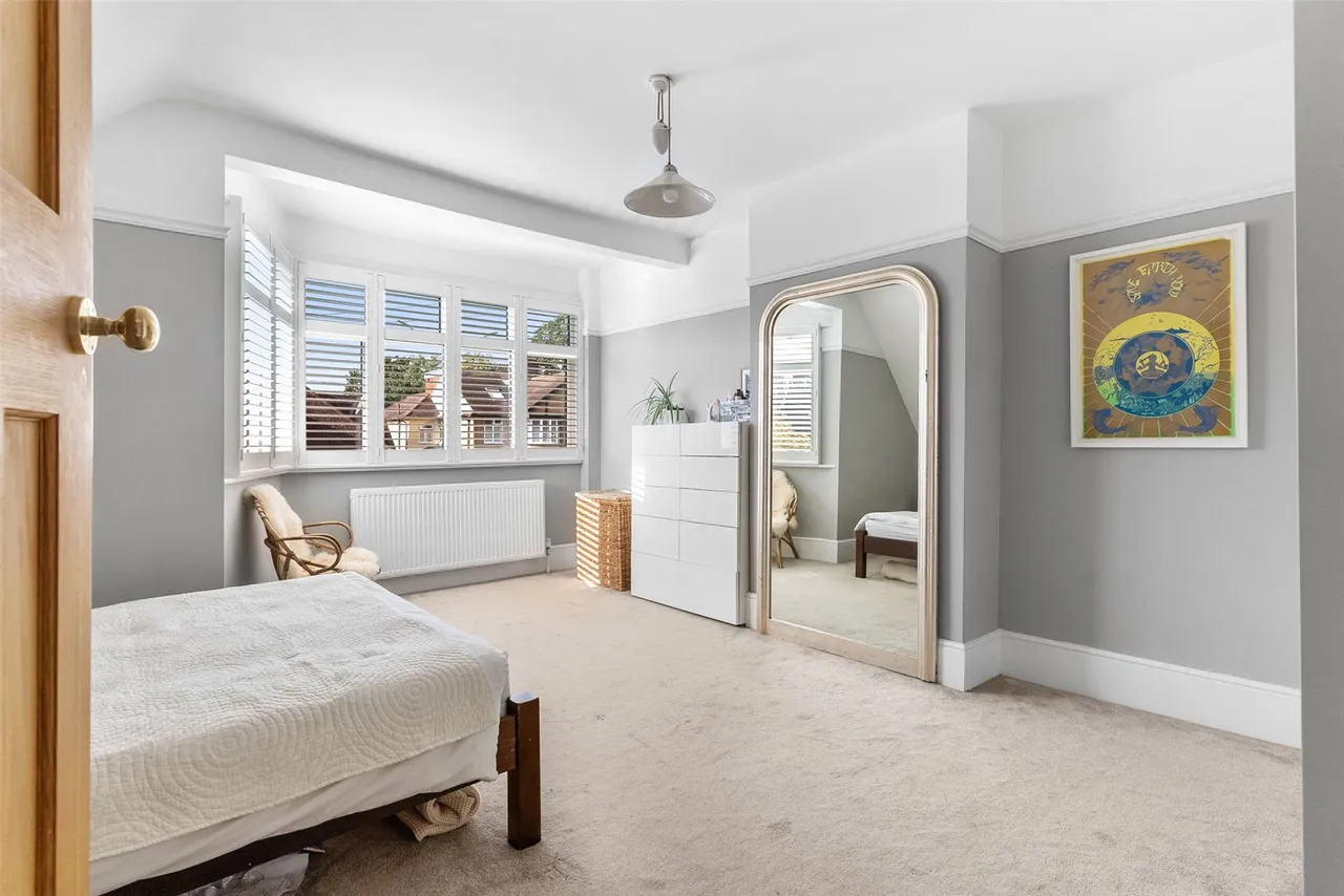 Ormond Drive, Hampton, TW12 2TP, photo 13