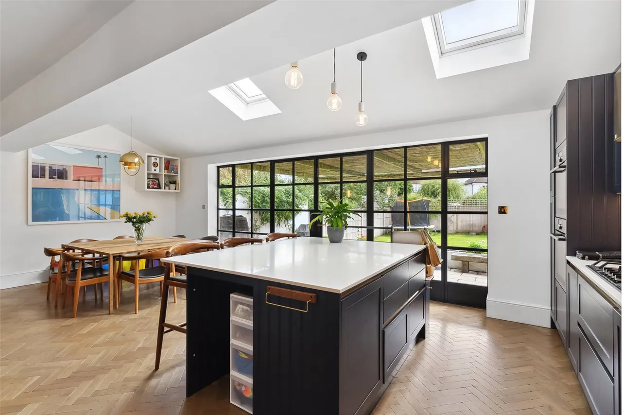 Ormond Drive, Hampton, TW12 2TP, photo 4
