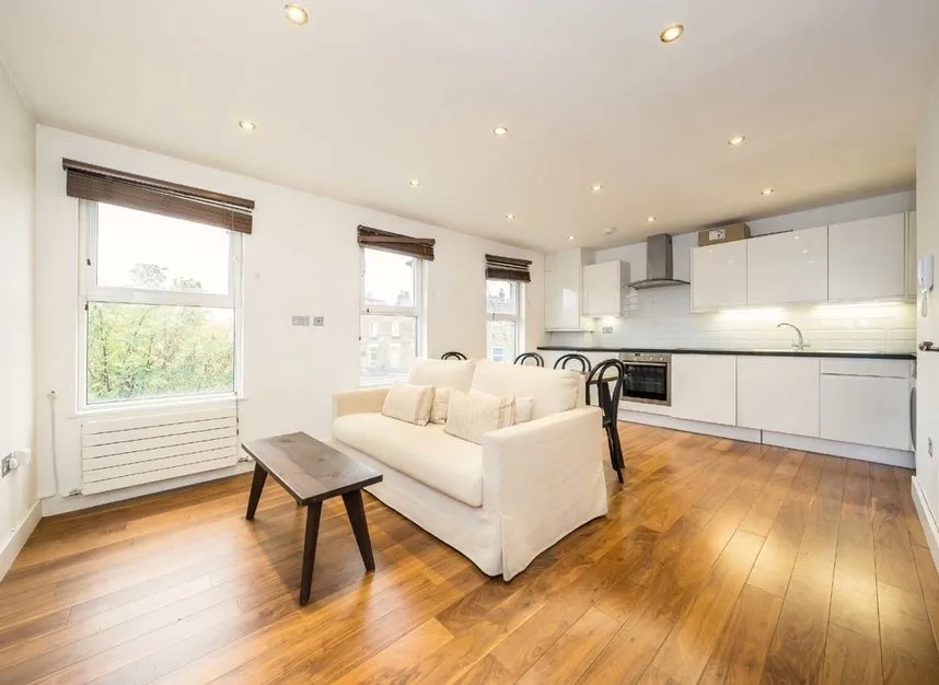 1 bed flat to rent, Byrne Road, Clapham South, SW12