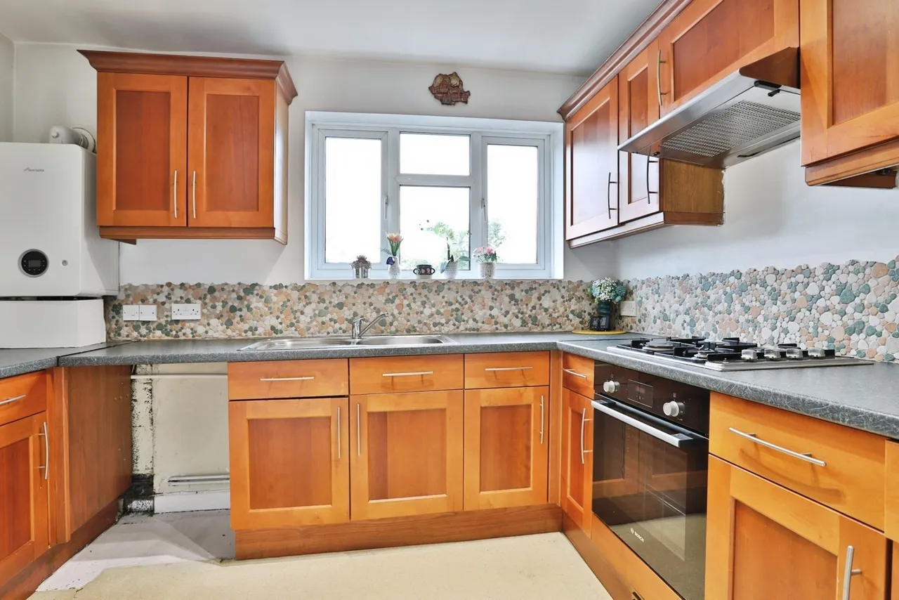 Becher Road, Poole, BH14, photo 10