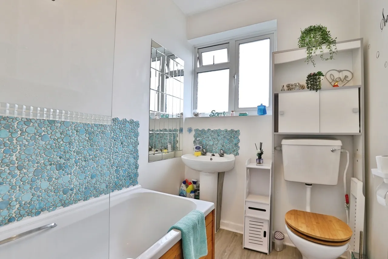 Becher Road, Poole, BH14, photo 11
