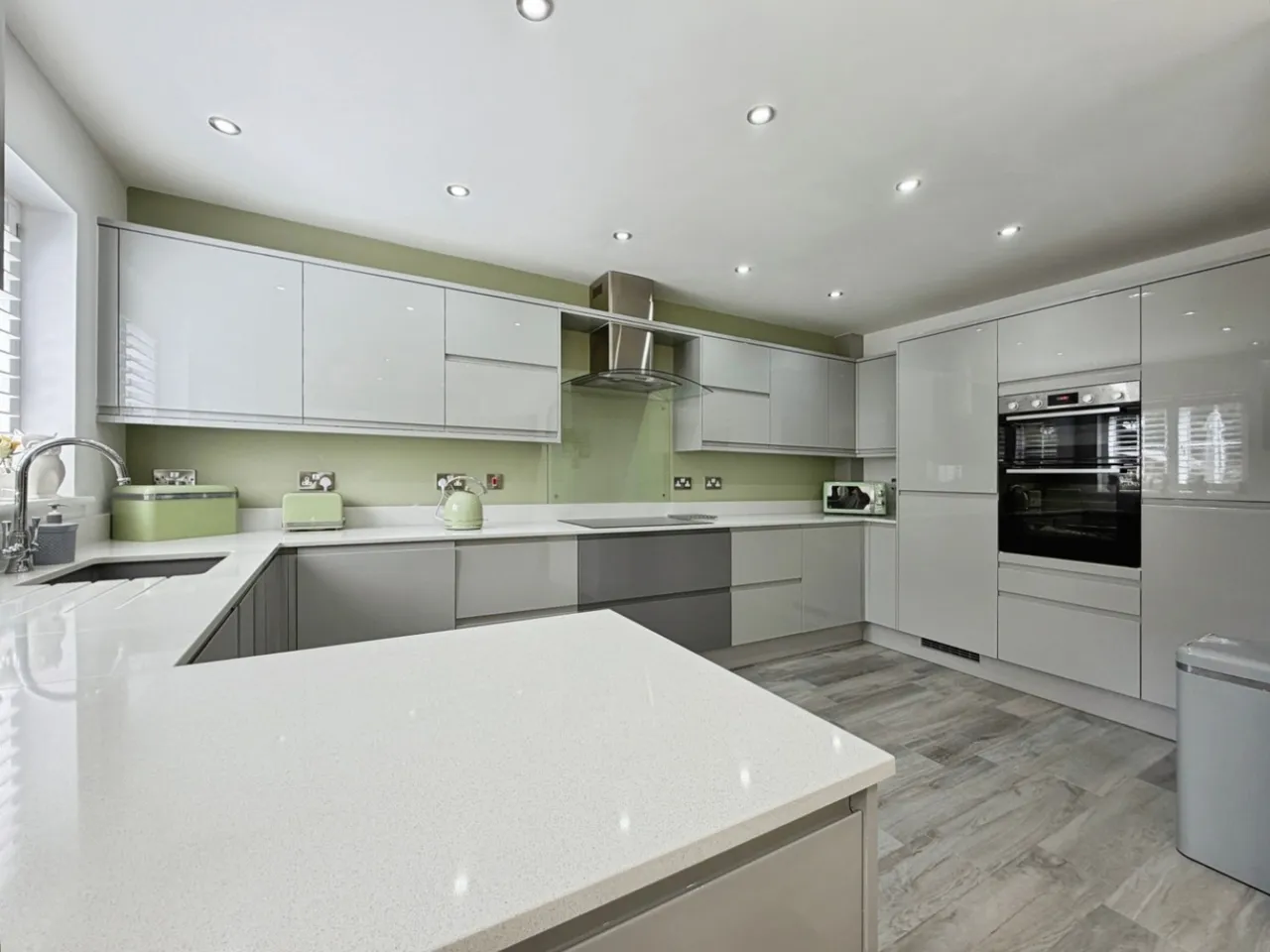 High Halden, TN26, photo 3