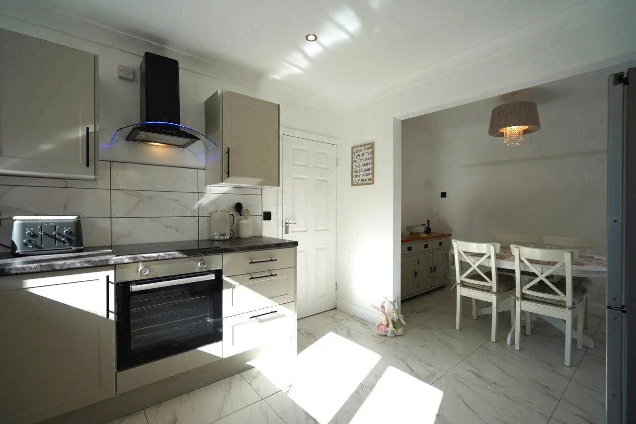 Bretton Road, Ravenshead, NG15, photo 7