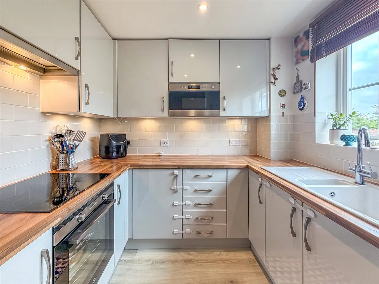 St. Christophers Close, Aldershot, Hampshire, GU12 4XF, photo 6