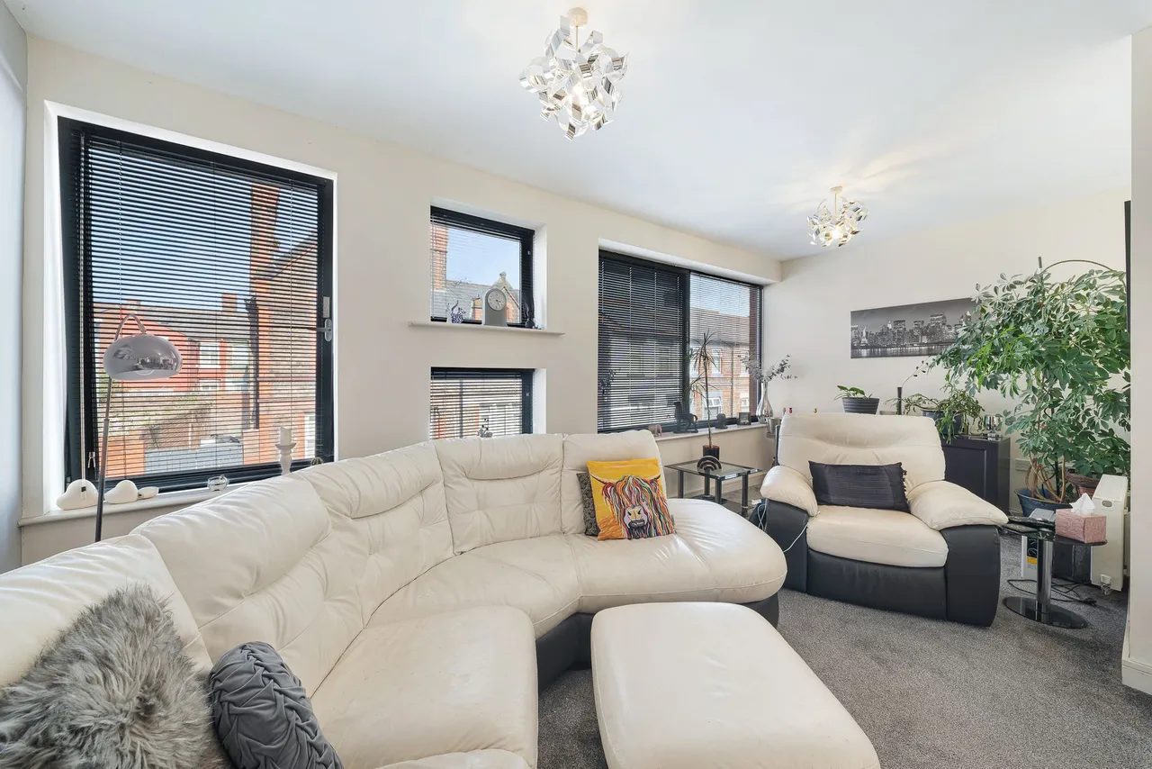 Heald Street, Liverpool, L19 2LY, photo 6