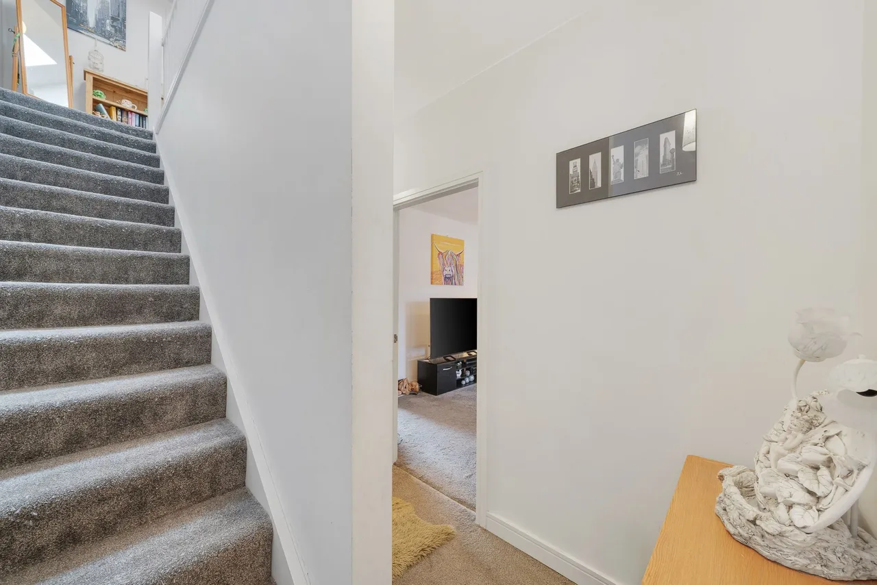 Heald Street, Liverpool, L19 2LY, photo 27