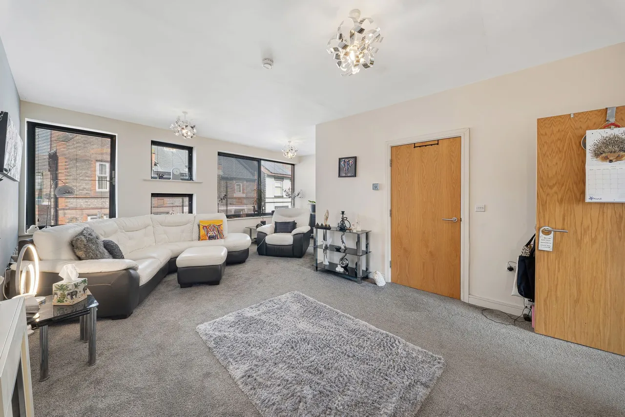 Heald Street, Liverpool, L19 2LY, photo 8