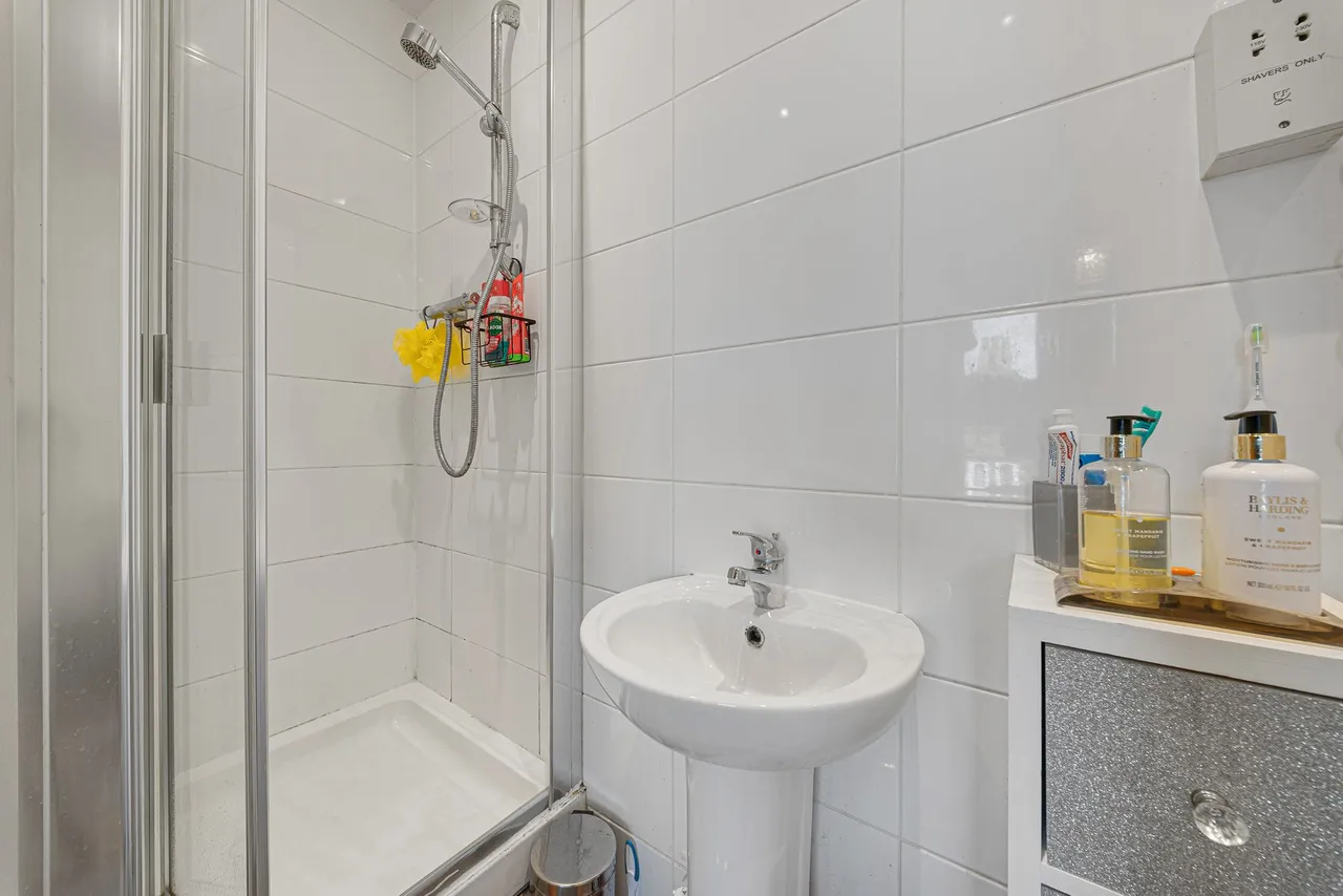Heald Street, Liverpool, L19 2LY, photo 26