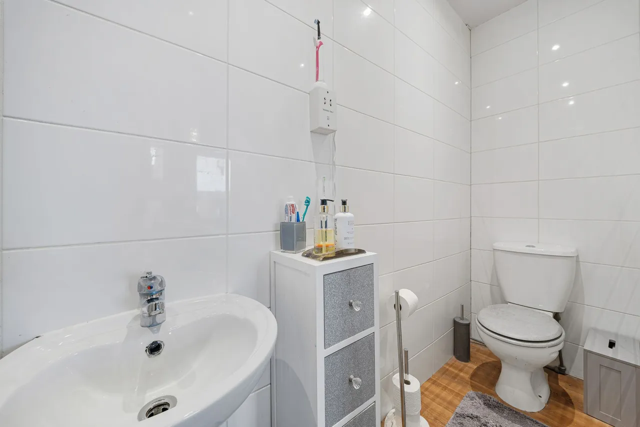 Heald Street, Liverpool, L19 2LY, photo 25