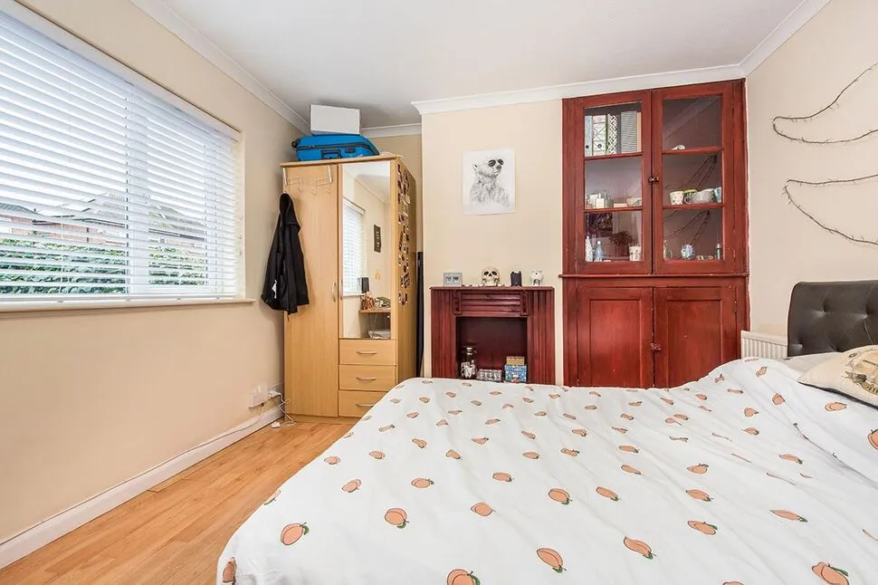 Ripley Avenue, Egham, TW20, photo 7