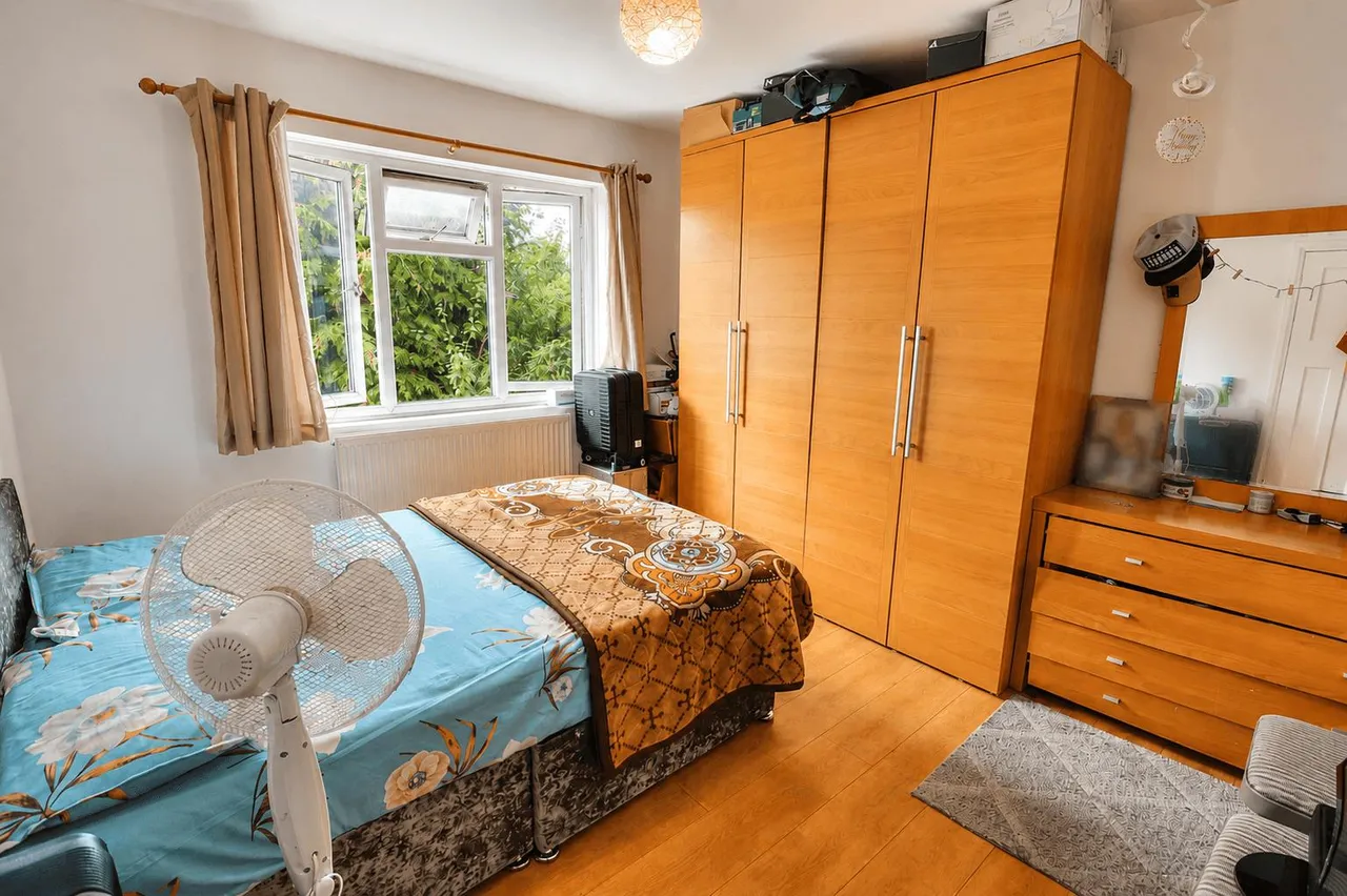 Wyvern Avenue, Leicester, LE4, photo 11