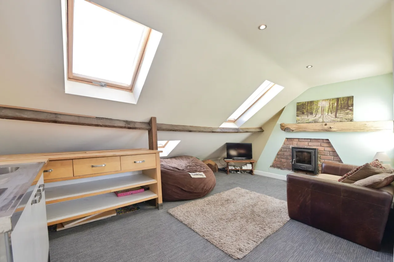 5 bed house for sale — Leader Road, Sheffield