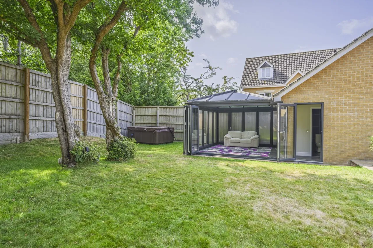 Haywain Close, Swindon, SN25, photo 41