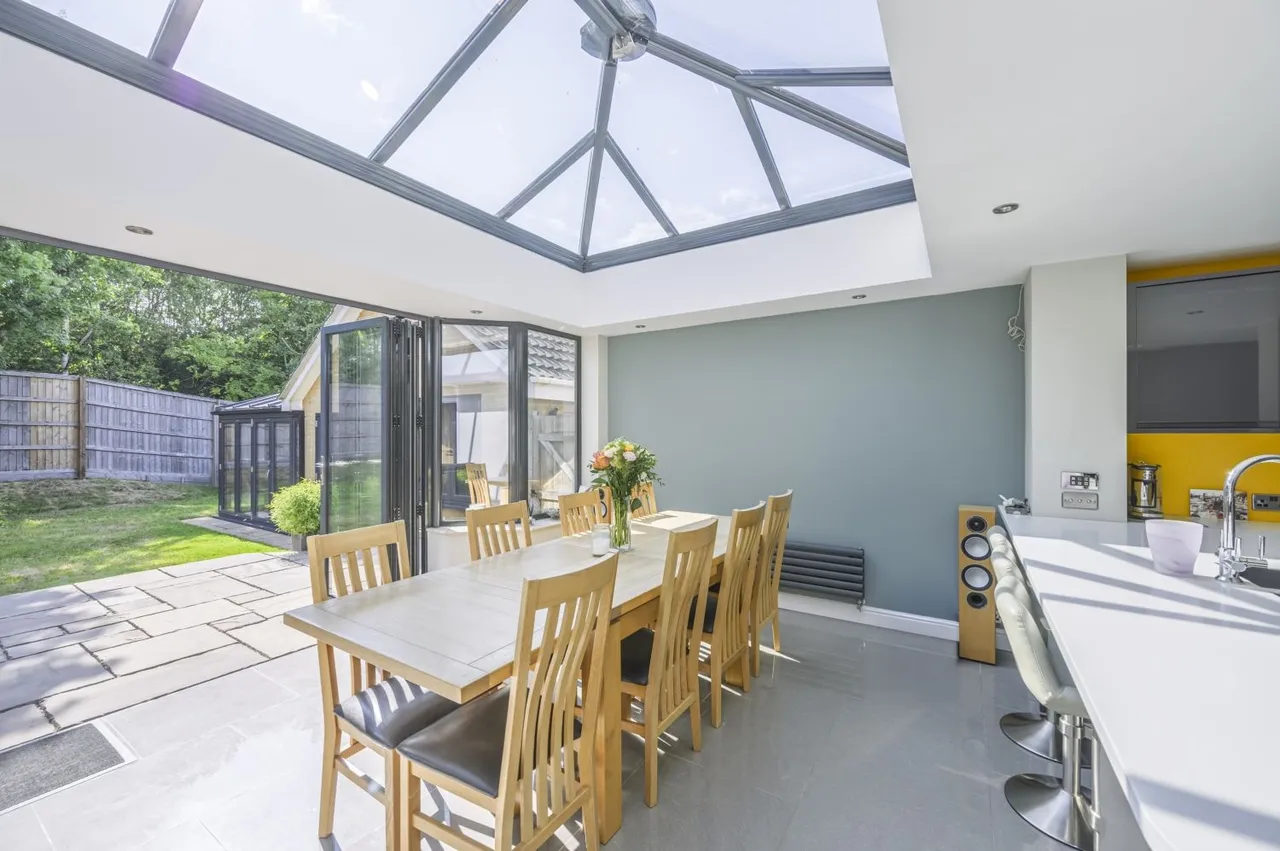 Haywain Close, Swindon, SN25, photo 27