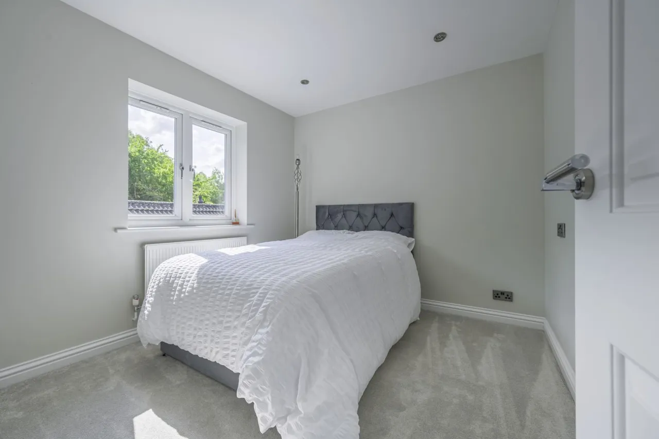 Haywain Close, Swindon, SN25, photo 35