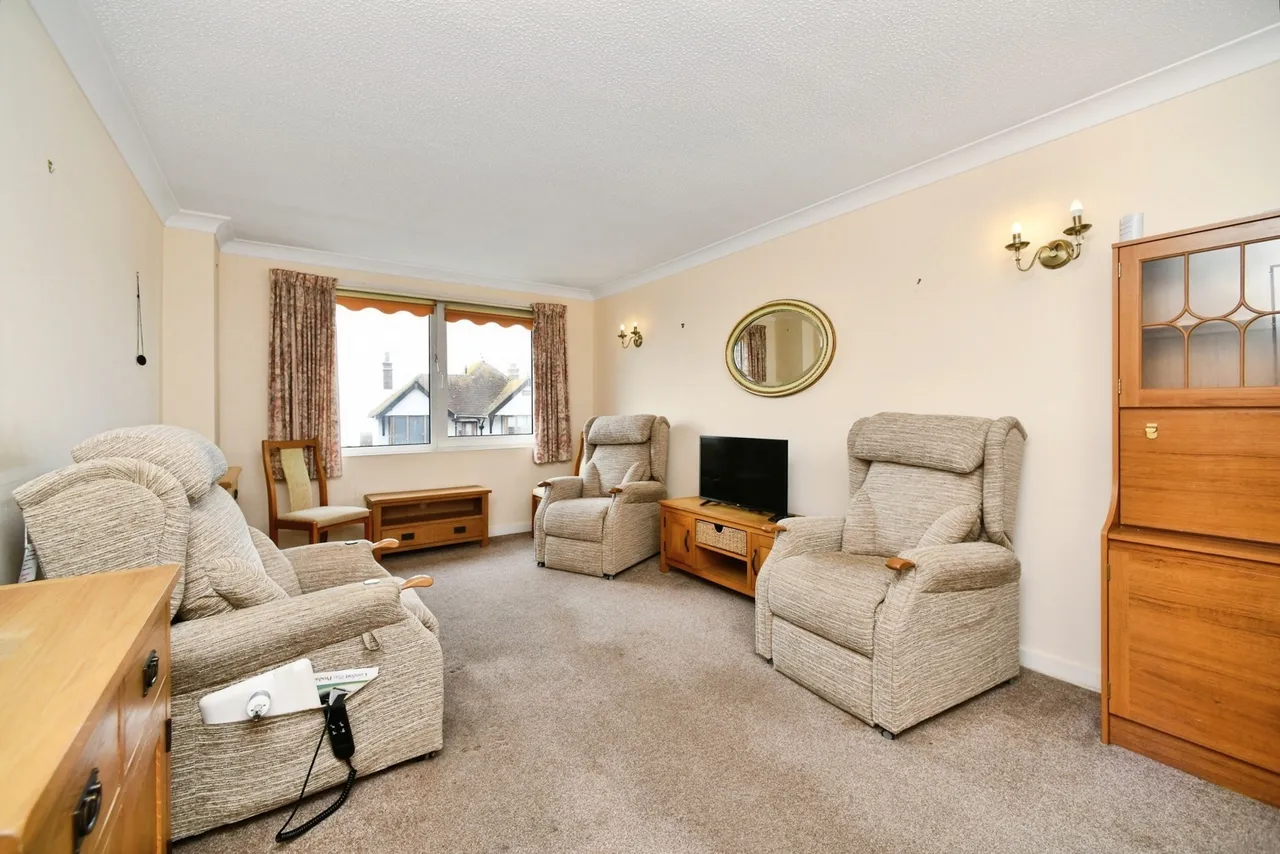Longridge Avenue, Saltdean, BN2, photo 2
