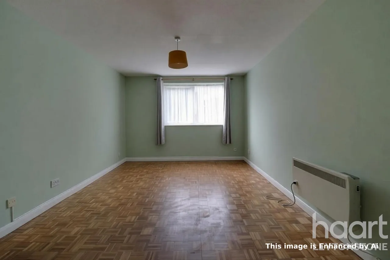 Trinity Close, London, E11, photo 5