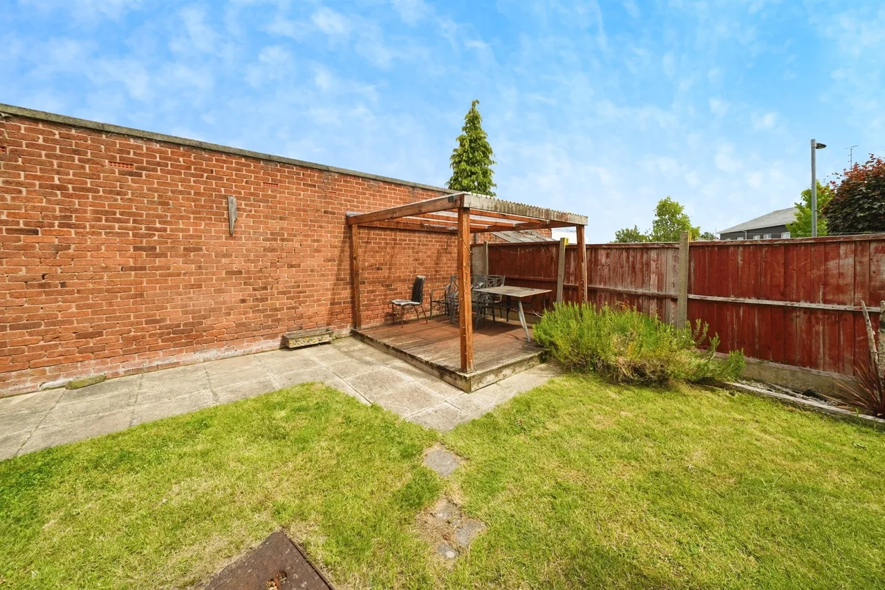 Pooltown Road, Whitby, CH65, photo 15