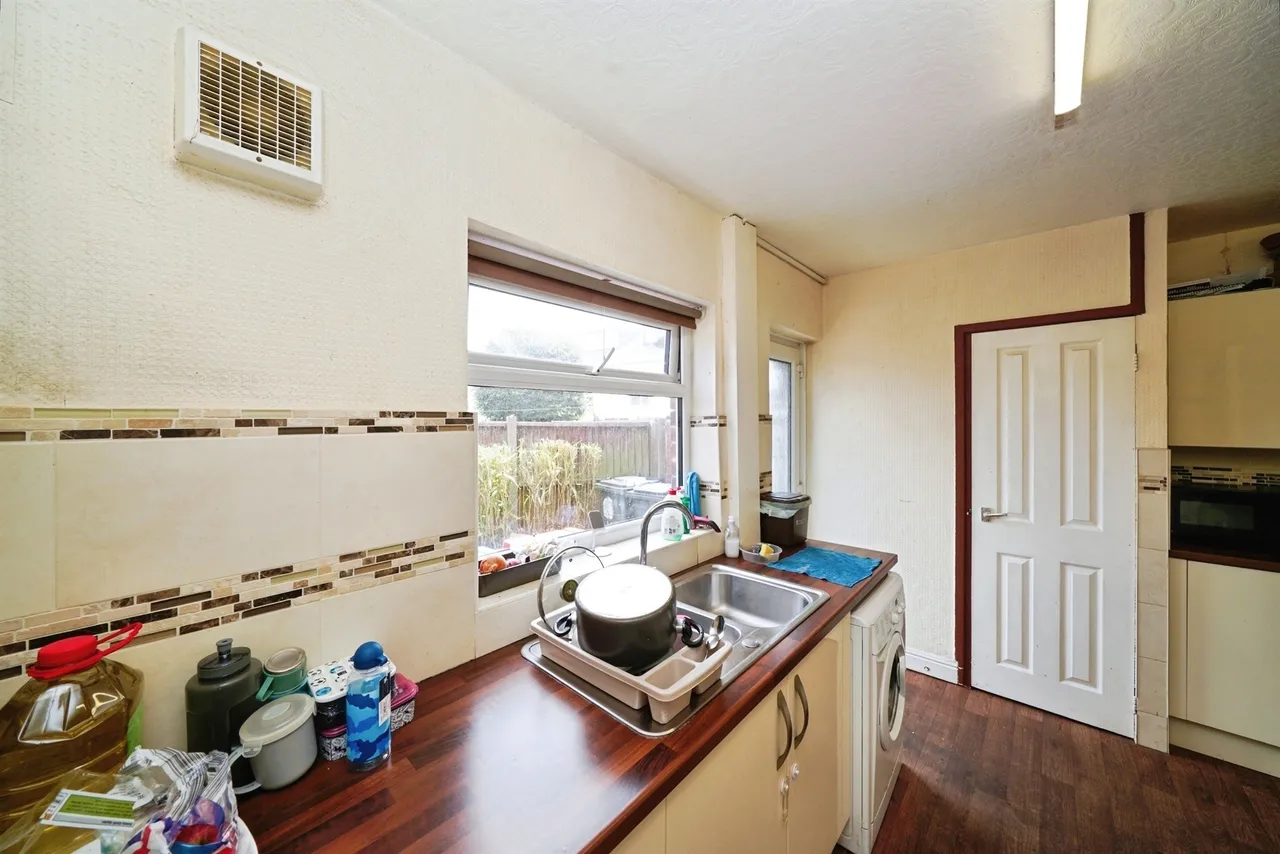 Pooltown Road, Whitby, CH65, photo 8