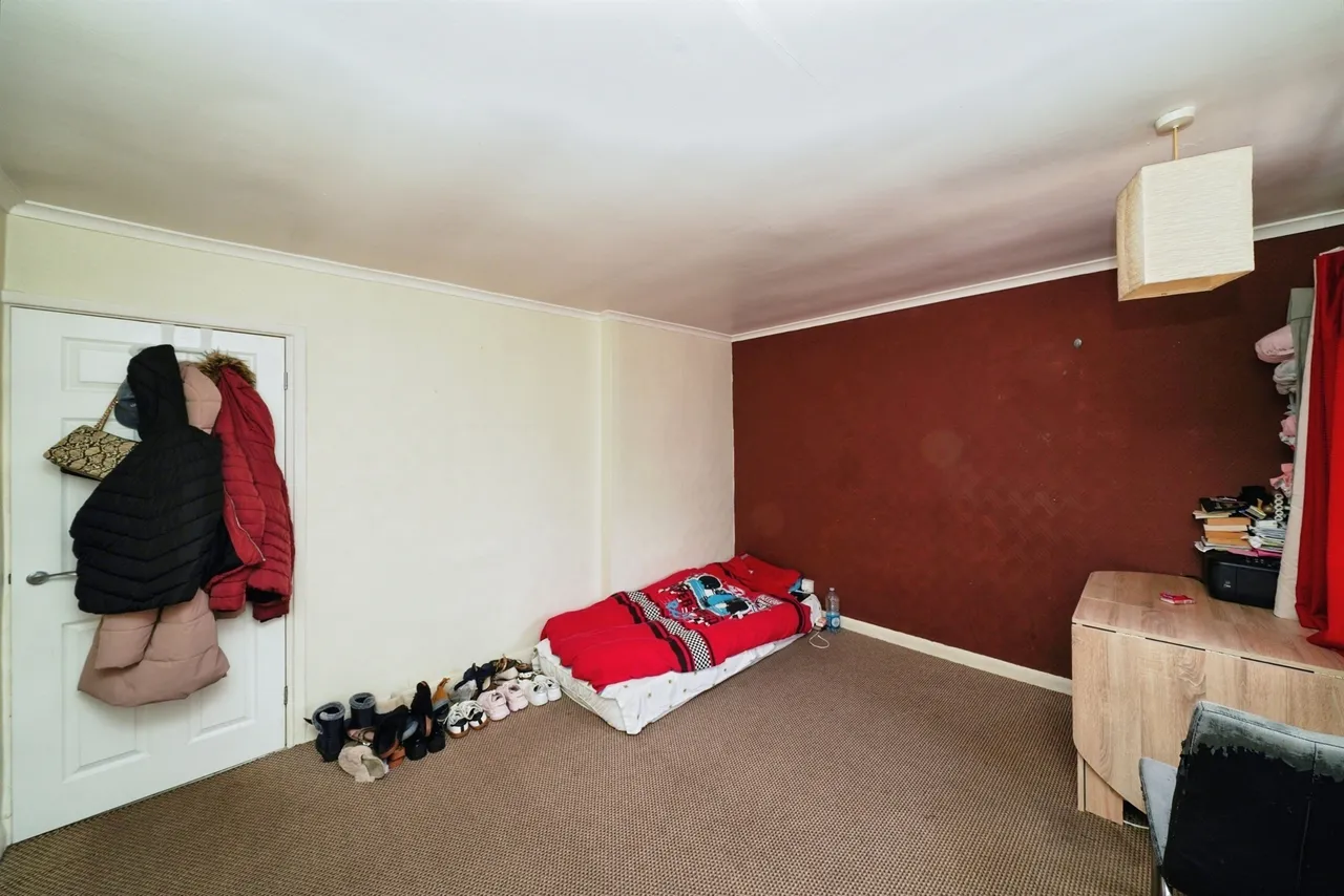 Pooltown Road, Whitby, CH65, photo 13