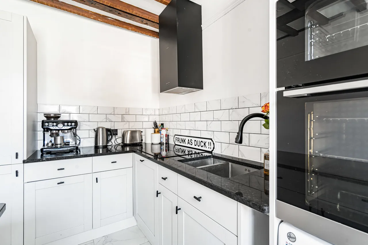 West Street, Farnham, GU9, photo 13