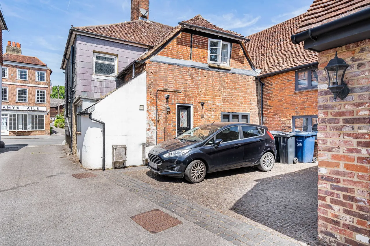 West Street, Farnham, GU9, photo 10