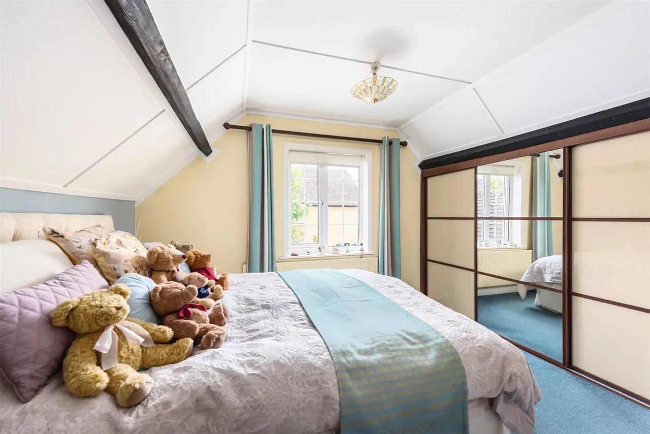 Potley Hill Road, Yateley, Hampshire, GU46 6AG, photo 7