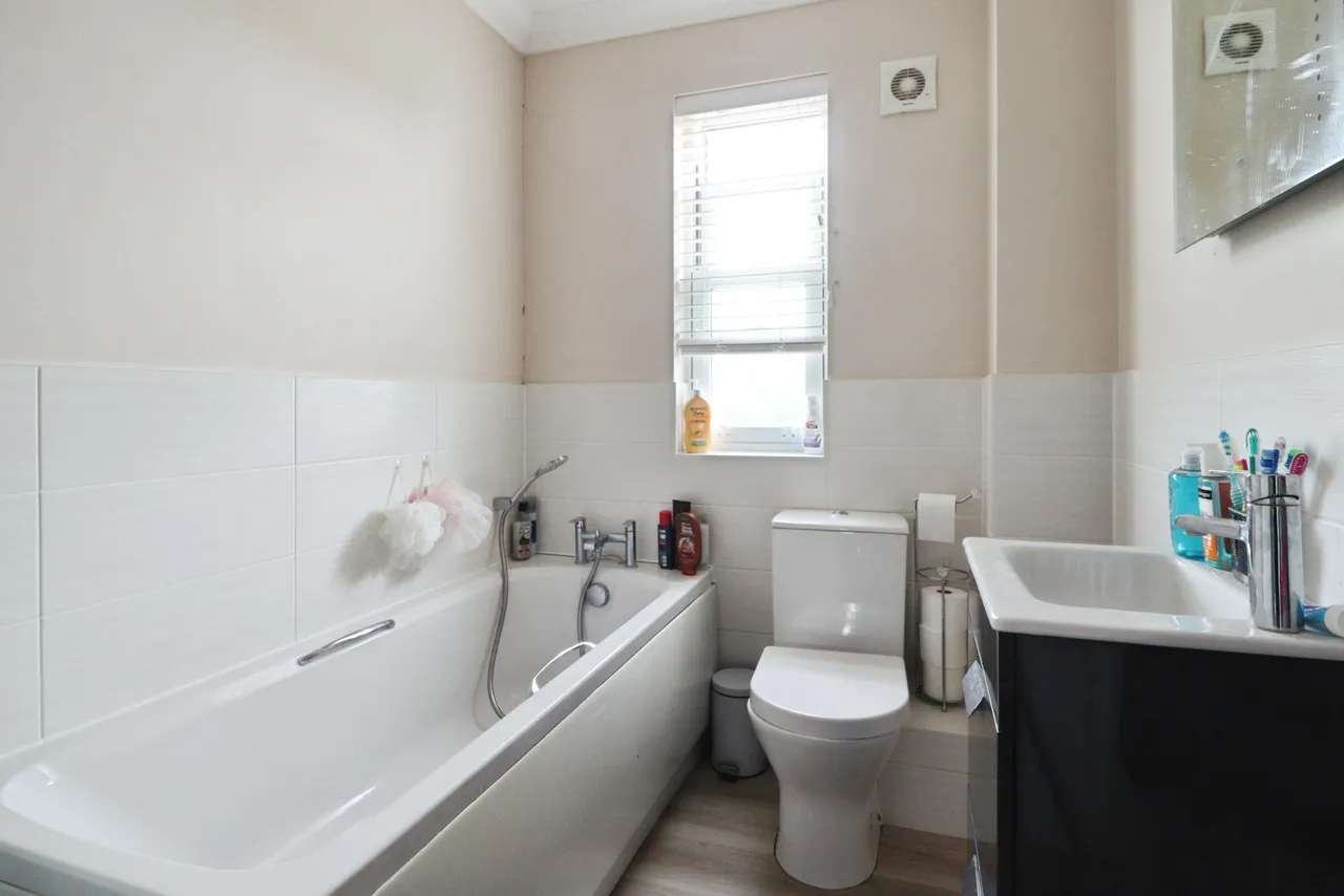 Buckthorn Road, Dunmow, CM6, photo 15