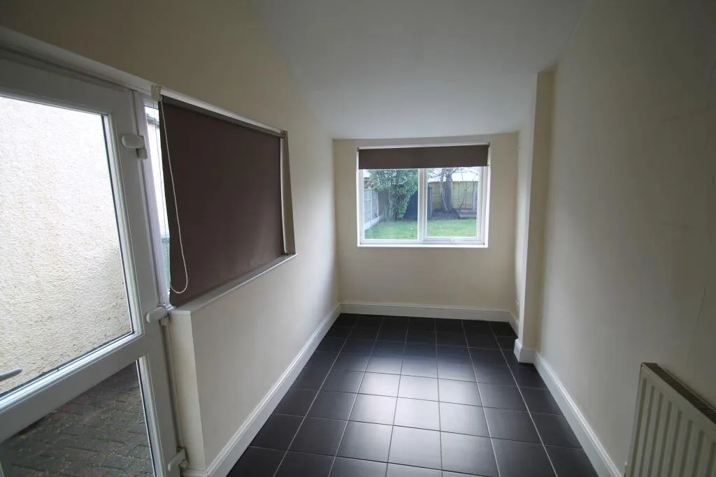 Seagry Road, London, photo 9