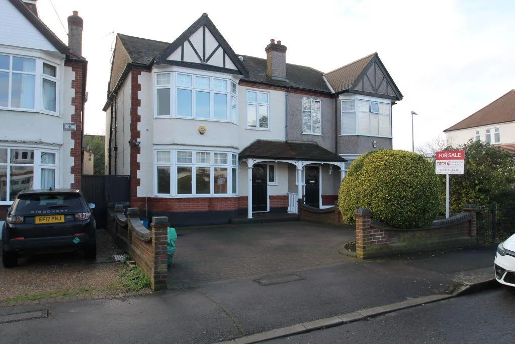 5 bed house for sale — Seagry Road, London