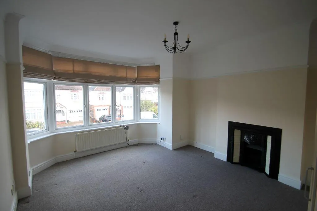 Seagry Road, London, photo 10