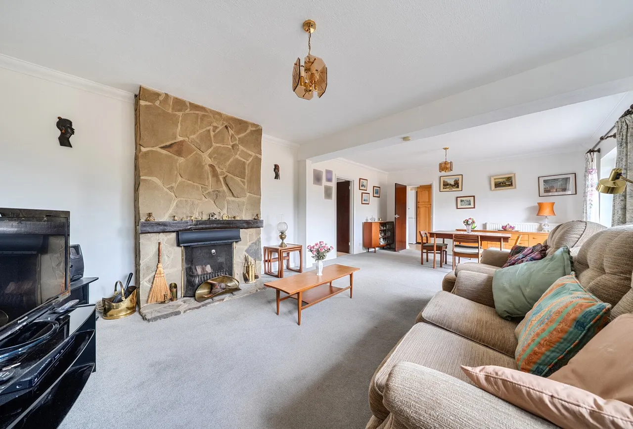 Nursery Lane, Surrey, Hookwood, RH6 0HG, photo 7