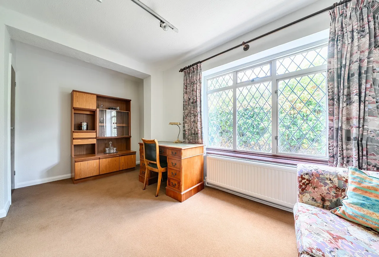 Nursery Lane, Surrey, Hookwood, RH6 0HG, photo 10