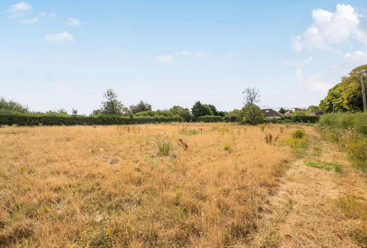 Nursery Lane, Surrey, Hookwood, RH6 0HG, photo 5