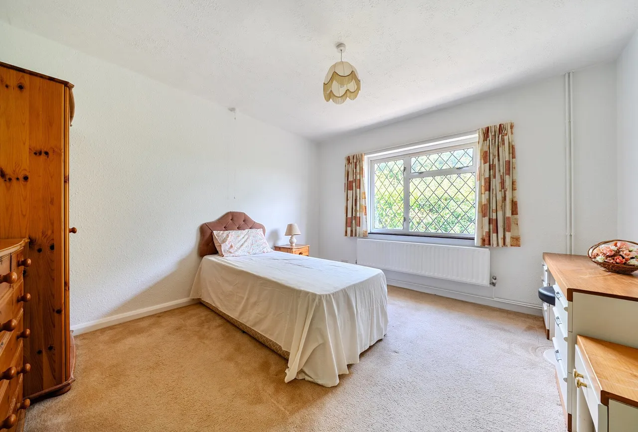 Nursery Lane, Surrey, Hookwood, RH6 0HG, photo 13