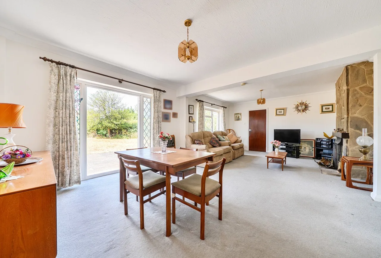 Nursery Lane, Surrey, Hookwood, RH6 0HG, photo 8