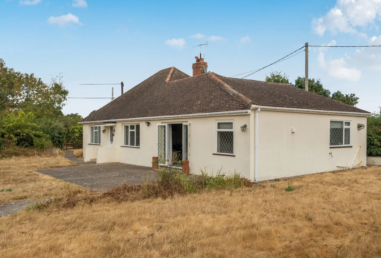 Nursery Lane, Surrey, Hookwood, RH6 0HG, photo 17