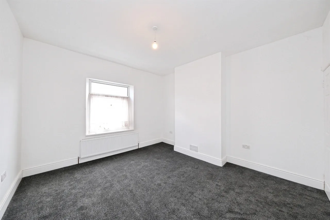 Hunloke Road, Holmewood, Chesterfield, photo 9