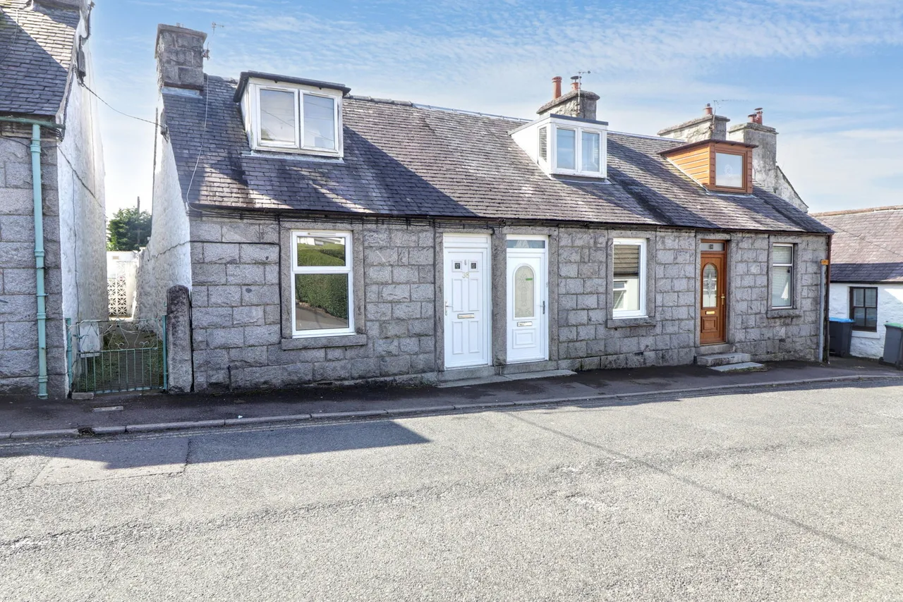 2 bed house for sale — Southwick Road, Dalbeattie, DG5 4EW