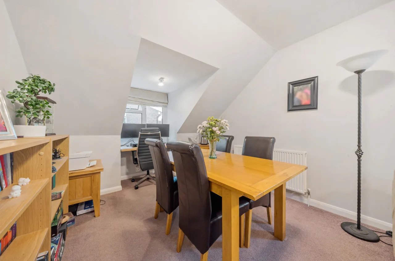 Osborne Road, Wokingham, Berkshire, RG40 1TL, photo 11