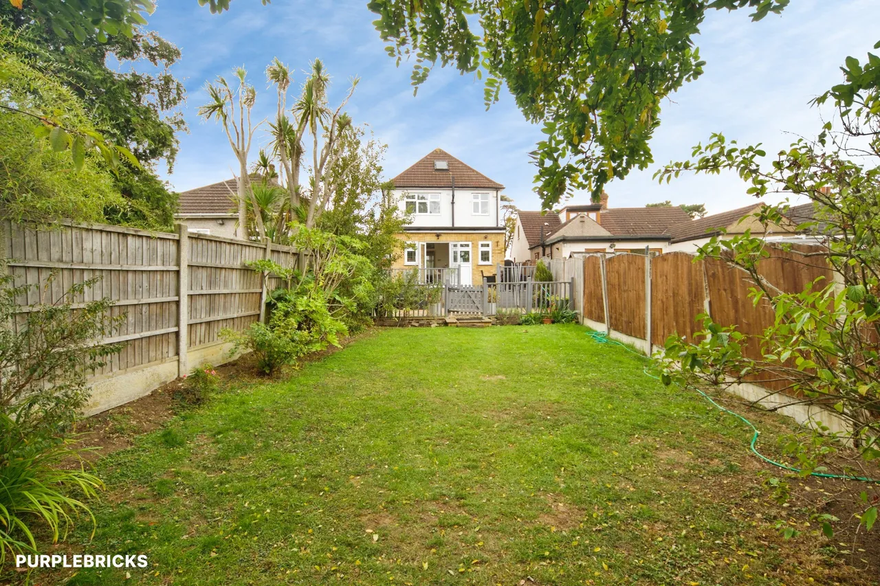 Chase Cross Road, Romford, RM5, photo 25