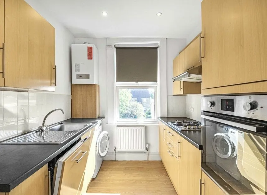 Kilmartin Avenue, Streatham, SW16, photo 4