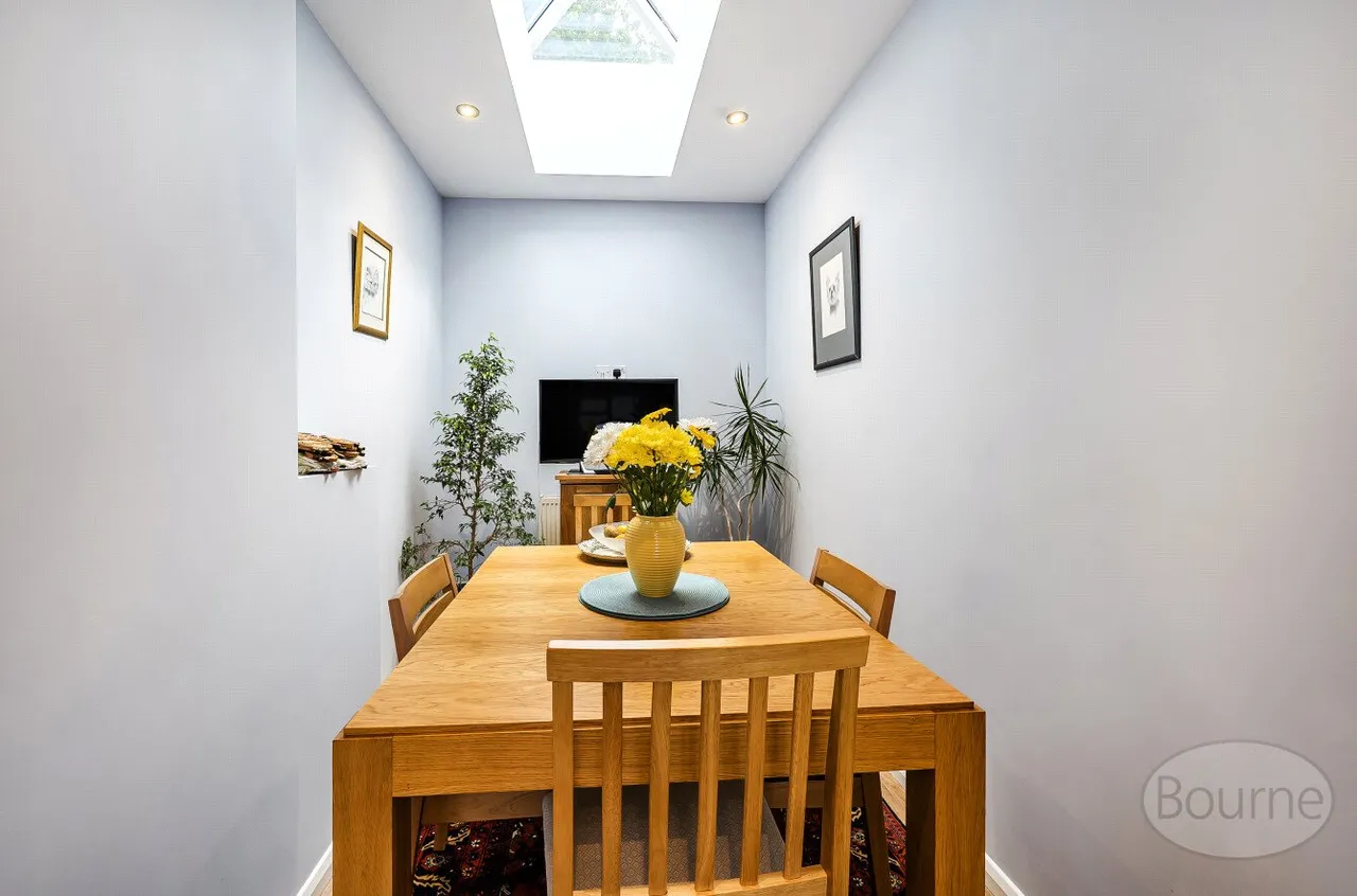Ewins Close, Ash, GU12, photo 15