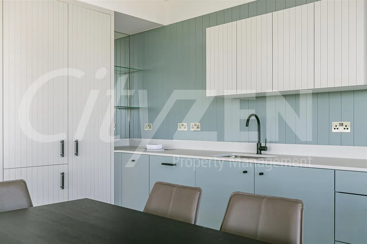 Hollandbury House, 4 Brent Way, London, TW8 8GR, photo 12