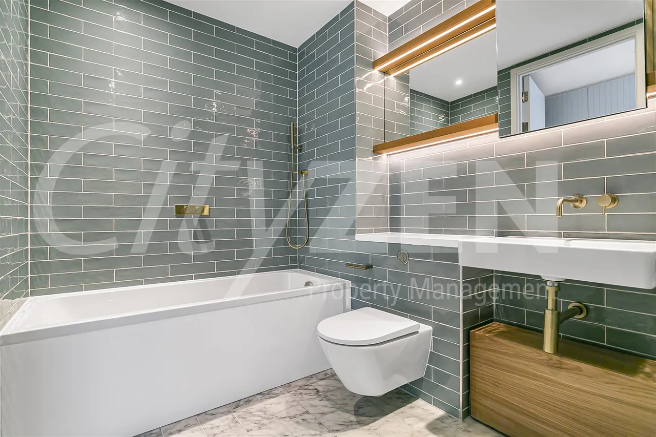 Hollandbury House, 4 Brent Way, London, TW8 8GR, photo 25