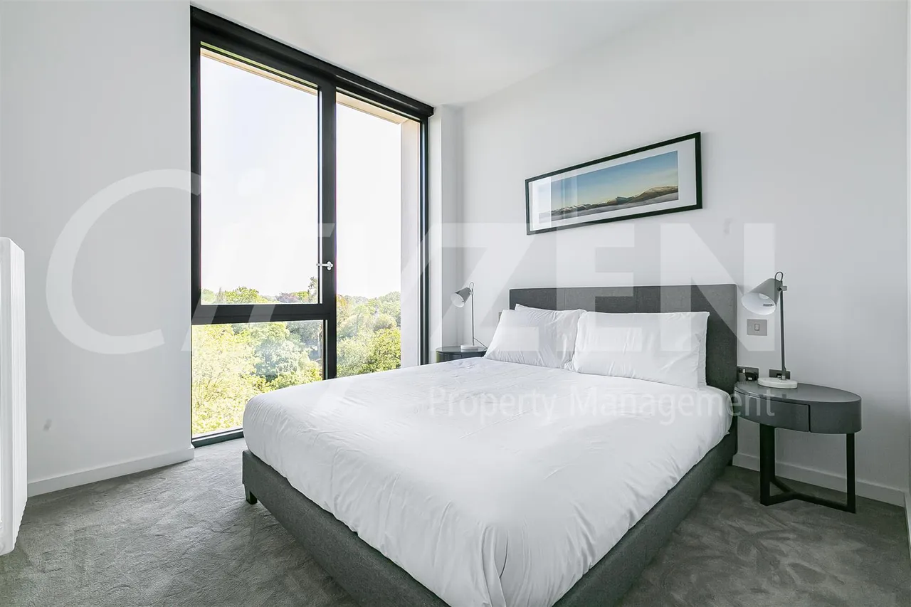 Hollandbury House, 4 Brent Way, London, TW8 8GR, photo 5