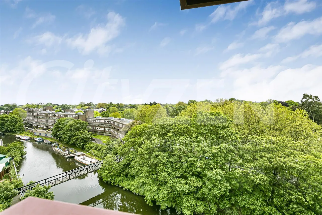 Hollandbury House, 4 Brent Way, London, TW8 8GR, photo 18